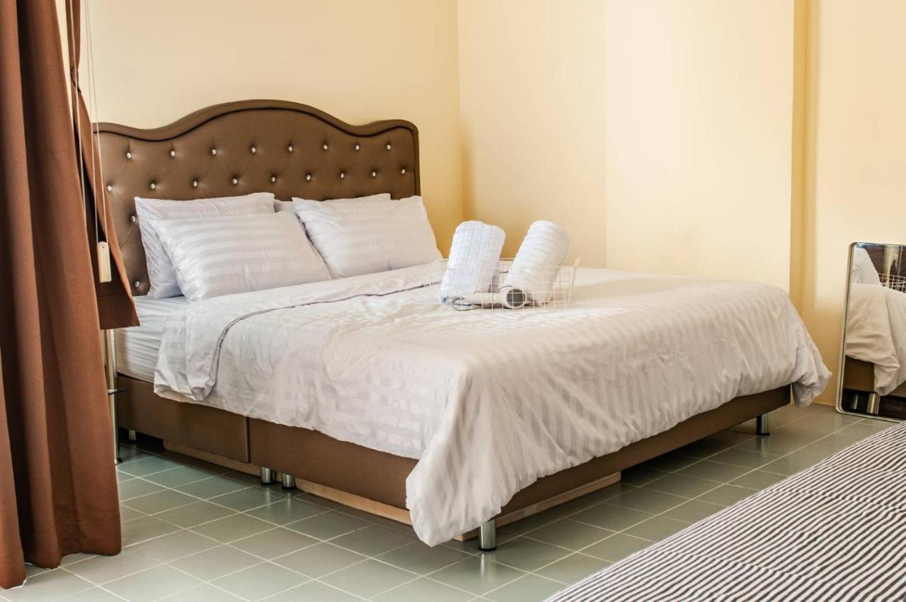 Tower Resident In The Heart Of Bangkok Shopping Center Apartment Makkasan Стая снимка