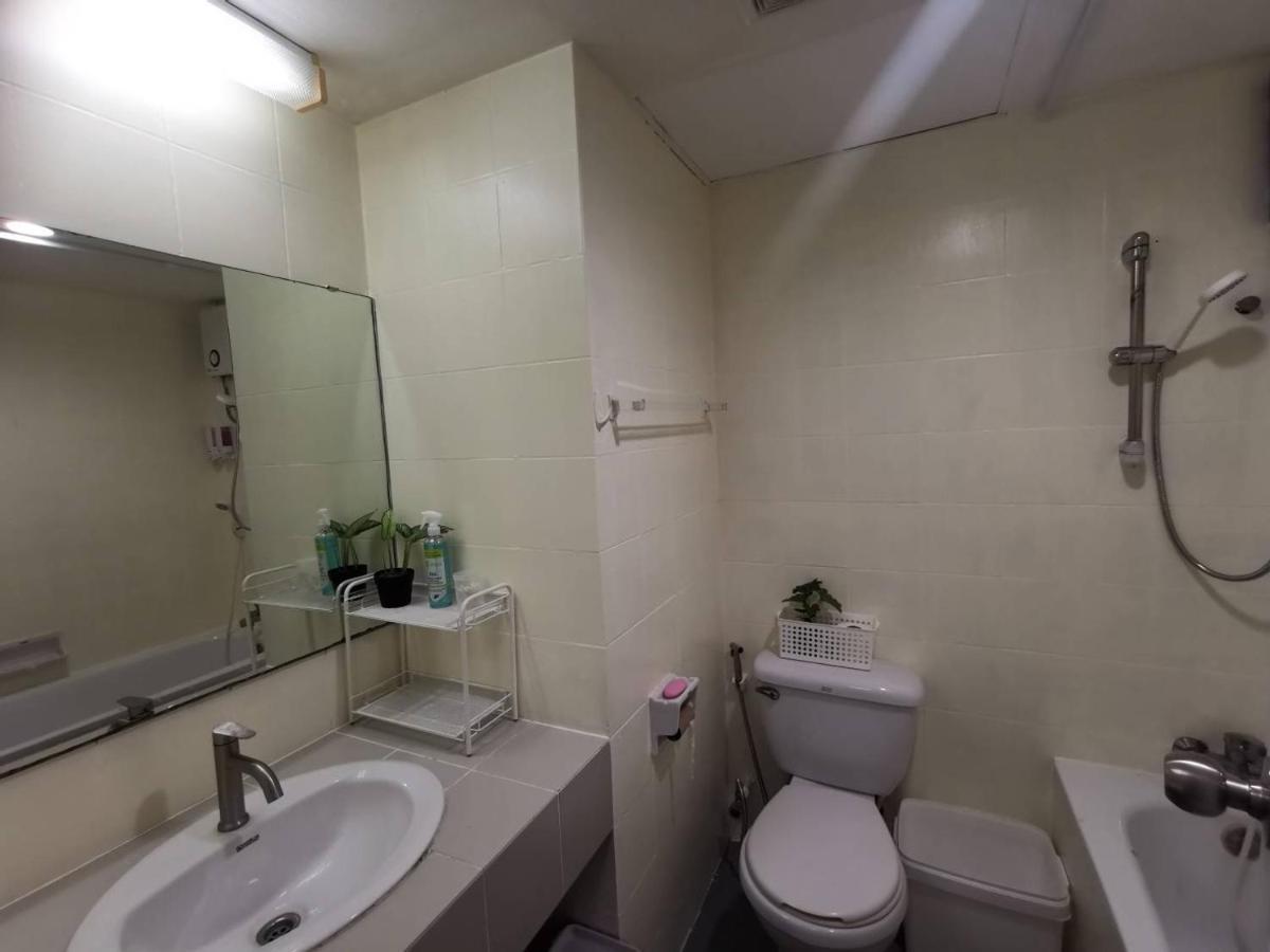Tower Resident In The Heart Of Bangkok Shopping Center Apartment Makkasan Екстериор снимка