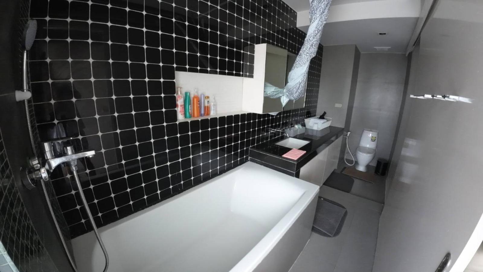 Tower Resident In The Heart Of Bangkok Shopping Center Apartment Makkasan Стая снимка